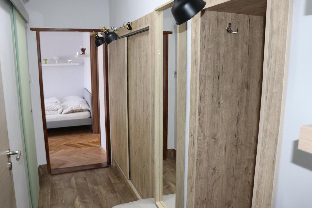 Апартаменты Petofi Apartman Сегед Экстерьер фото