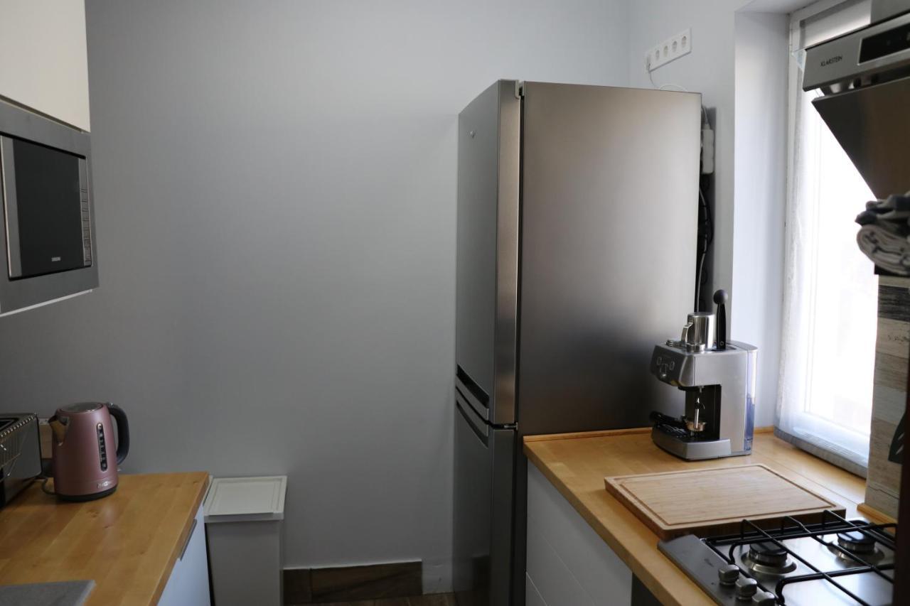 Апартаменты Petofi Apartman Сегед Экстерьер фото
